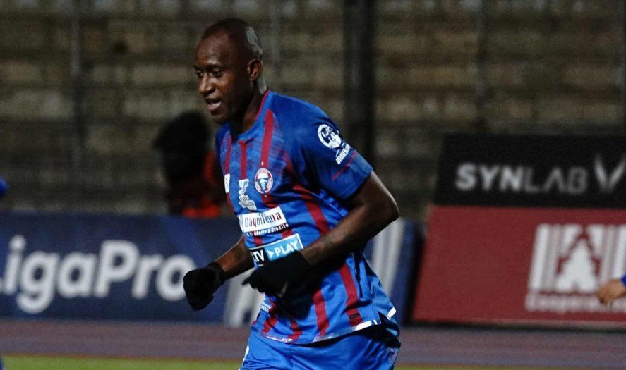 Jaime Ayoví, el delantero ecuatoriano que analizan en Gimnasia