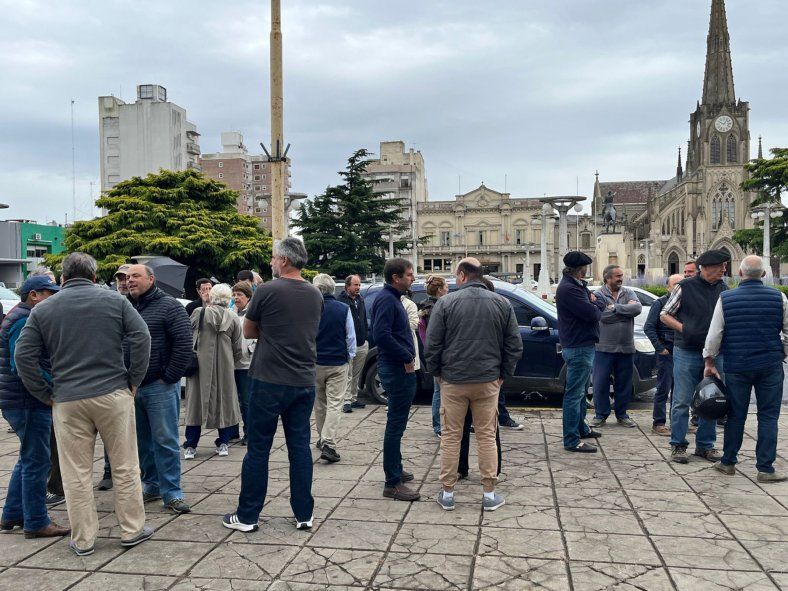 Azul: Por un voto, se aprobó una polémica Tasa resistida por el campo Azul: Por un voto, se aprobó una polémica Tasa resistida por el campo