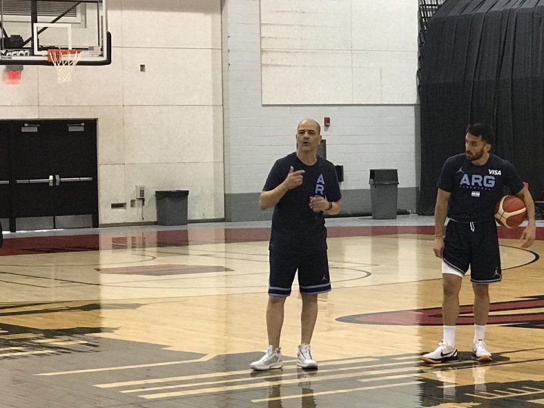 Sergio Hernández y Facundo Campazzo con la Selección Argentina en Estados Unidos