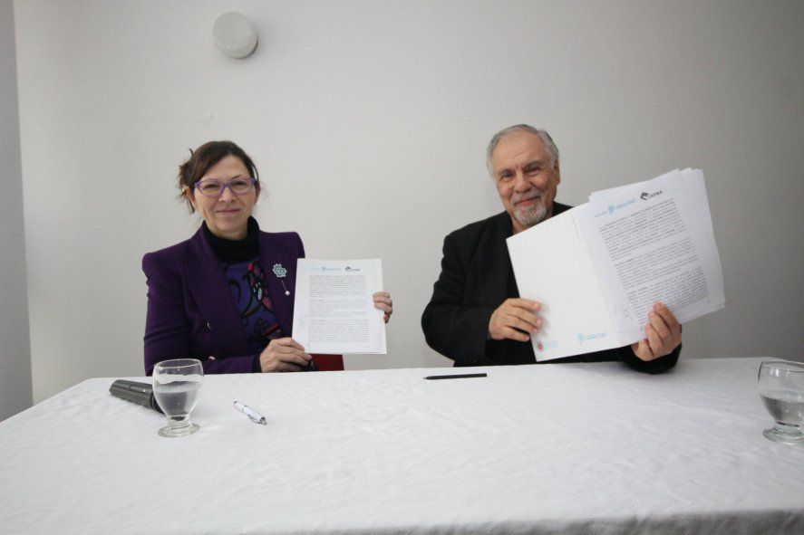 Silvina Batakis y Ramón Rojo firmaron un convenio de colaboración en la Casa Curutchet. Silvina Batakis y Ramón Rojo firmaron un convenio de colaboración en la Casa Curutchet.