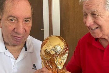Carlos Bilardo volvió a aparecer juntos a los campeones del mundo del 86.