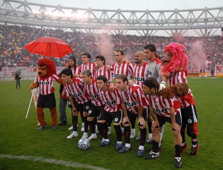 Mauro Boselli y Gastón Fernández titulares en aquel 3 a 1 de Estudiantes sobre Gimnasia en el Único en 2009 Mauro Boselli y Gastón Fernández titulares en aquel 3 a 1 de Estudiantes sobre Gimnasia en el Único en 2009