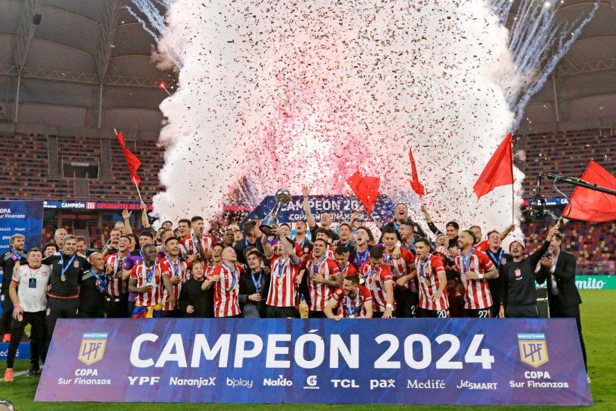 Estudiantes campeón de la Copa de la Liga 2024 Estudiantes campeón de la Copa de la Liga 2024