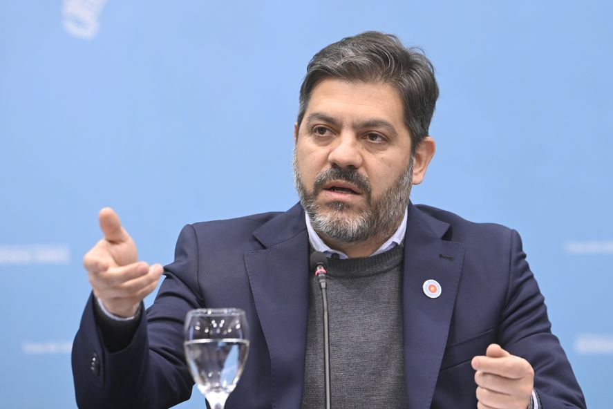 Carlos Bianco anticipó que no va a hacer el ajuste que pide Milei en el presupuesto 2025.