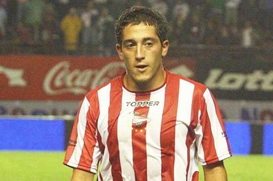 Mauricio Carrasco en su debut con Estudiantes en 2008. Mauricio Carrasco en su debut con Estudiantes en 2008.