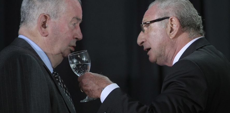 Ernesto Cherquis Bialo, en sus tiempos como vocero de AFA durante la presidencia de Julio Grondona. Ernesto Cherquis Bialo, en sus tiempos como vocero de AFA durante la presidencia de Julio Grondona.