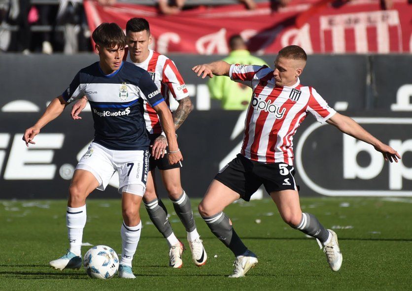 Gimnasia y Estudiantes vienen de igualar 0-0 en el último Clásico Platense.