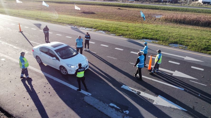 Mega operativo de control de alcoholemia en la Autopista Buenos Aires - La Plata: los resultados. Mega operativo de control de alcoholemia en la Autopista Buenos Aires - La Plata: los resultados.