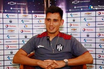 Se reencausó la llegada de Vega a Gimnasia y se puede definir hoy.