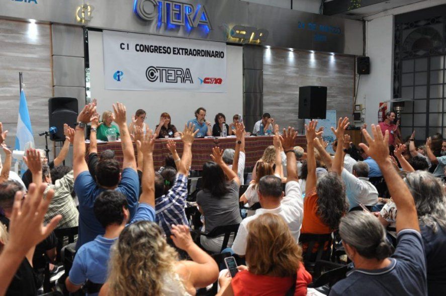 Paritaria docente nacional: La oferta del Gobierno quedó lejos del pedido de los gremios y no hubo acuerdo