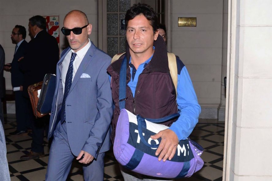 Pablo Cuchán junto a su abogado.