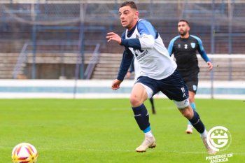 Tijanovich en el Bosque junto a Gimnasia, una imagen que no se repetirá en el corto plazo.