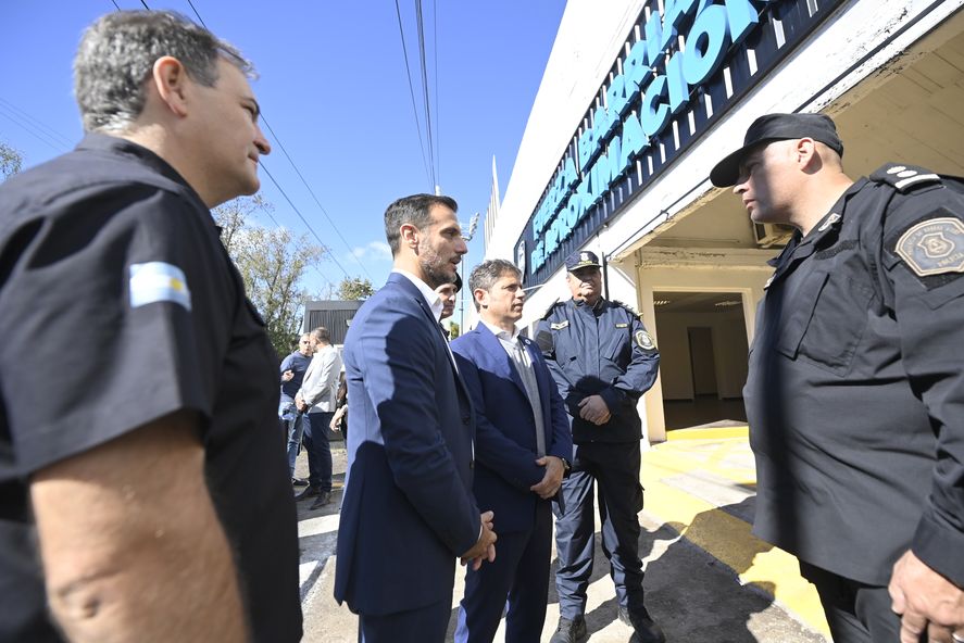 Axel Kicillof y el intendente de Lanús, Julián Álvarez Axel Kicillof y el intendente de Lanús, Julián Álvarez