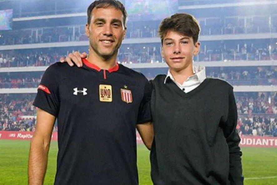 Leandro Desábato y Máximo Desábato en la vuelta a UNO. Leandro Desábato y Máximo Desábato en la vuelta a UNO.