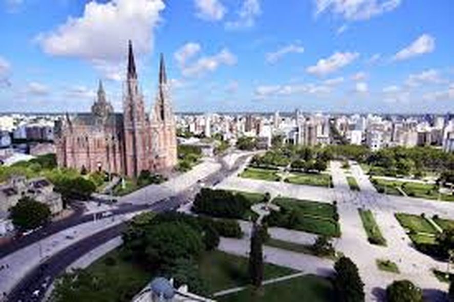 Para este plan de obras, la ciudad de La Plata quedó subdividida en seis zonas. Para este plan de obras, la ciudad de La Plata quedó subdividida en seis zonas.