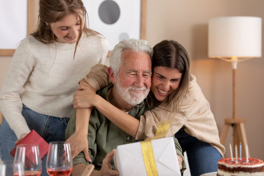Ya es junio, llega el Día del Padre y en Infocielo te acercamos algunas opciones de regalos caseros para sorprender a papá. 
