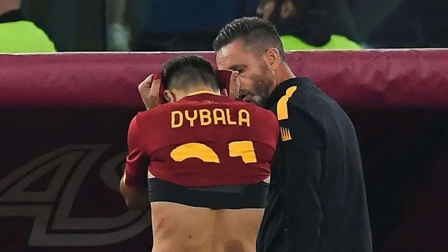 Dolor y preocupación: Dybala tiene para cuatro semanas de recuperación pero los tiempos podrían extenderse en dejarlo en jaque para el Mundial.