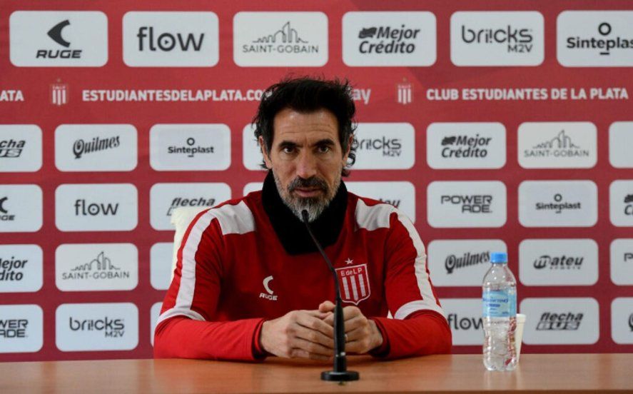 Eduardo Domínguez ya sabe lo que quiere para el mercado. (Foto: prensa EDLP)