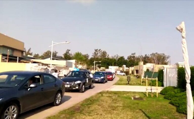 Bocinazo en la casa de Lorenzetti, en la previa de la definición de la Corte