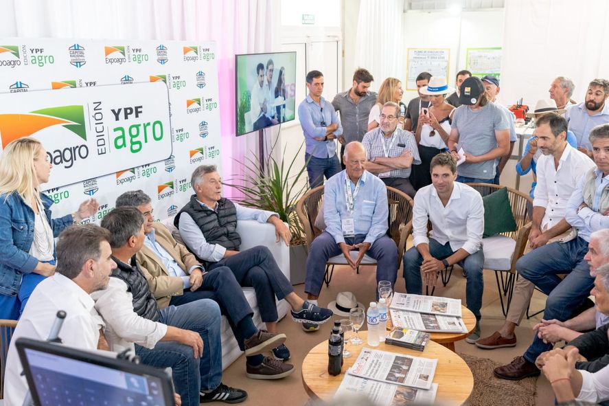 El expresidente Mauricio Macri reunió a su tropa en Expo Agro y gambeteó a Patricia Bullrich que también estaba en el predio ferial de San Nicolás.