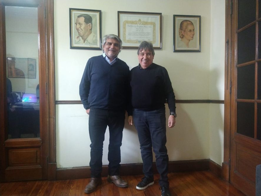 El ministro de Trabajo Walter Correa junto al titular de Fesimubo, Rubén El ministro de Trabajo Walter Correa junto al titular de Fesimubo, Rubén
