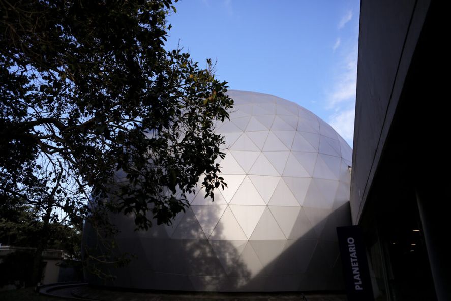 El Observatorio Astronómico de la UNLP cumplió 140 años , hoy es reconocido en Argentina y el mundo. Te contamos la historia.