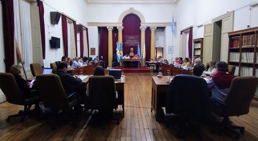 En Azul, la oposición no quiere la inclusión de fondos afectados y el municipio perdería $3500 millones En Azul, la oposición no quiere la inclusión de fondos afectados y el municipio perdería $3500 millones
