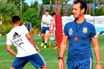 Argentina ya está en Japón y Colombo peleará por su lugar.