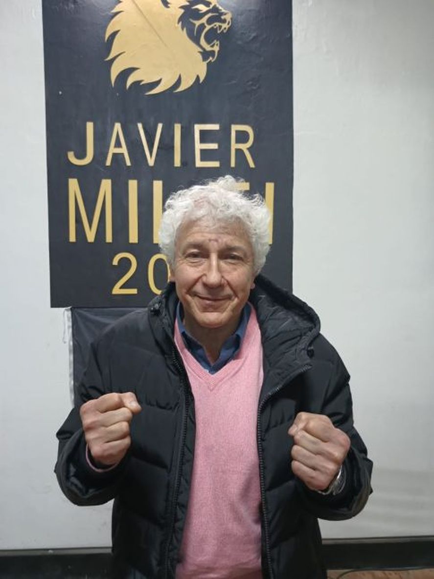 Escándalo: Denuncian que un odontólogo y excandidato a intendente de Milei cobra una pensión PÙAM Escándalo: Denuncian que un odontólogo y excandidato a intendente de Milei cobra una pensión PÙAM