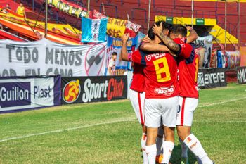 Deportivo Español enfrentará a Gimnasia en los 32vos de la Copa Argentina 2025.
