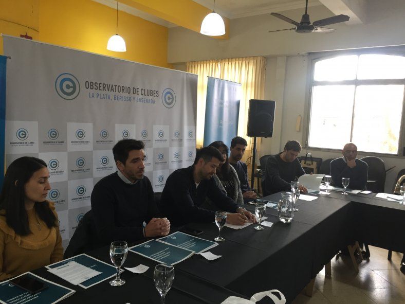 Presentación del Programa de Fortalecimiento de Clubes de Barrio, con de autoridades del Ministerio de Turismo y Deportes
