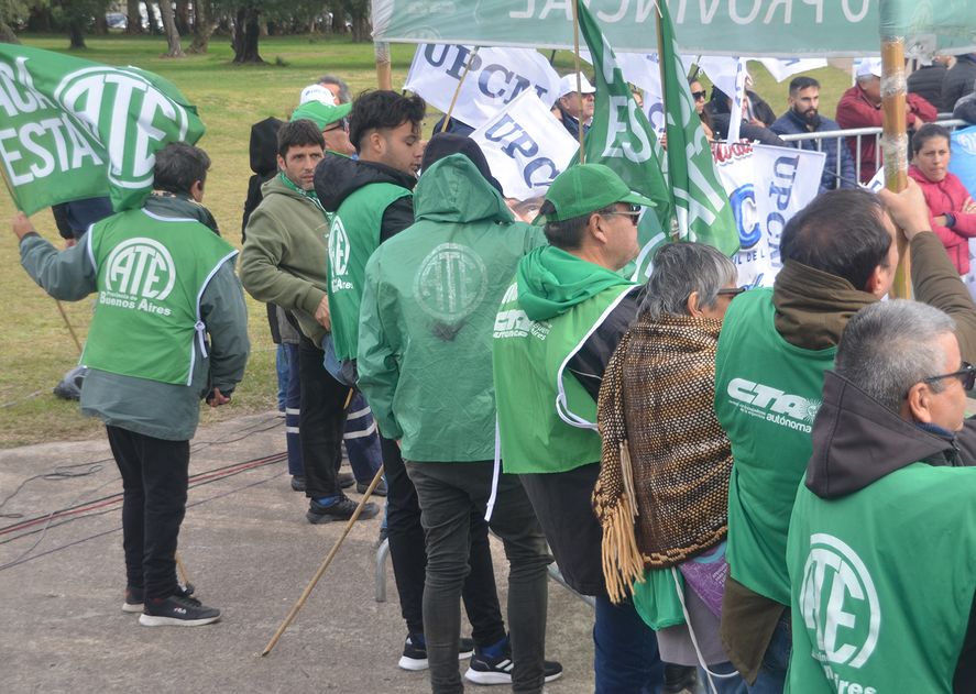 Estatales se adelantan al paro de la CGT y movilizan con un nuevo frente sindical Estatales se adelantan al paro de la CGT y movilizan con un nuevo frente sindical