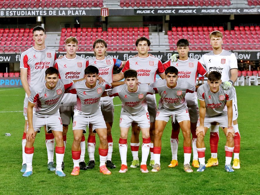 El once titular de Estudiantes ante Newell's en Reserva. (Foto: Prensa EDLP) El once titular de Estudiantes ante Newell's en Reserva. (Foto: Prensa EDLP)