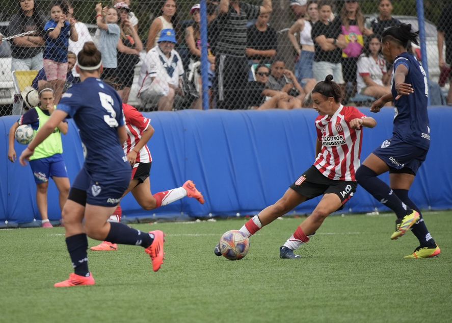 Estudiantes jugó un buen partido ante Vélez. 