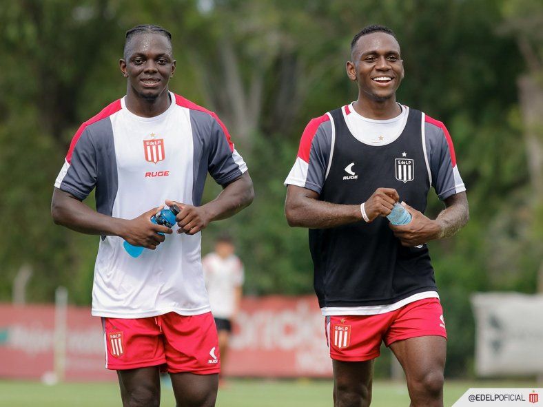 Edwuin Cetré y Alexis Manyoma, los futbolistas colombianos de Estudiantes