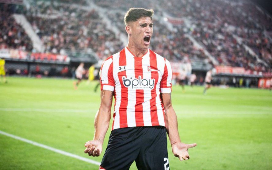 Ezequiel Naya grita su único gol en Primera con la camiseta de Estudiantes. (Foto: prensa EDLP)