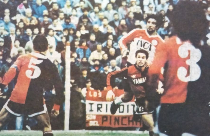 Félix Torres anotó su último gol en Estudiantes frente a Newell's.