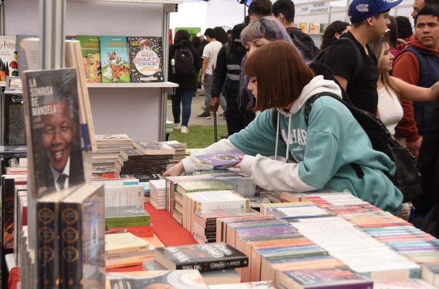 El sábado 9 y domingo 10 de noviembre se realizará la Fiesta del Libro de San Isidro. El sábado 9 y domingo 10 de noviembre se realizará la Fiesta del Libro de San Isidro.