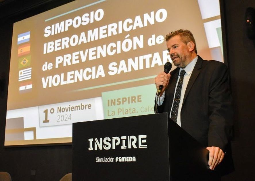 El programa está dirigido por el Secretario de Acción Social y Derechos Humanos, Dr. Ignacio Elliff, e integrado por la médica María Alejandra Ratti, por la Licenciada en Psicología Florencia Innamoratto y por la abogada Carla Herrera. El programa está dirigido por el Secretario de Acción Social y Derechos Humanos, Dr. Ignacio Elliff, e integrado por la médica María Alejandra Ratti, por la Licenciada en Psicología Florencia Innamoratto y por la abogada Carla Herrera.