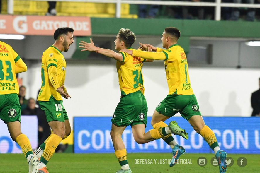 El Halcón quiere copas: Defensa buscará hacer leña de un Newell´s golpeado tras caer en el clásico.