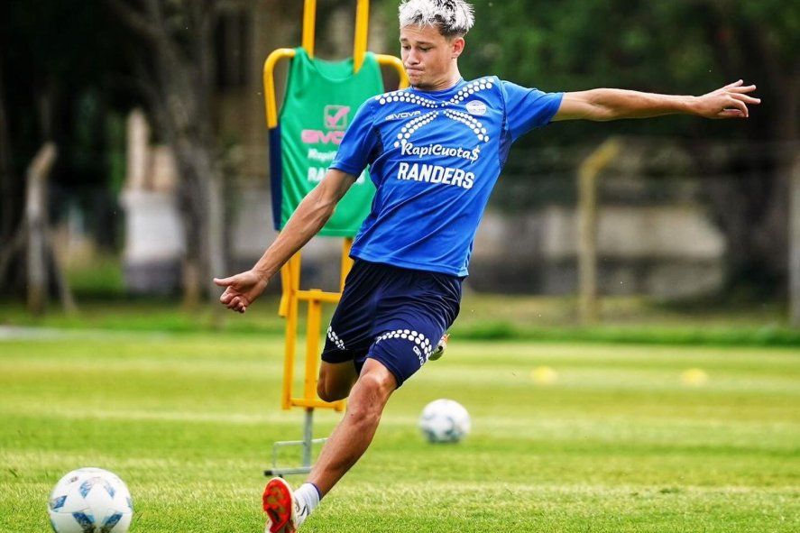 Matías Abaldo en una práctica de Gimnasia. (Foto: prensa GELP) Matías Abaldo en una práctica de Gimnasia. (Foto: prensa GELP)