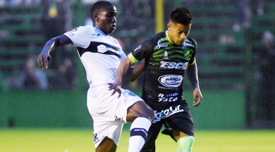 Gimnasia quiere volver a festejar ante Defensa en una copa nacional.
