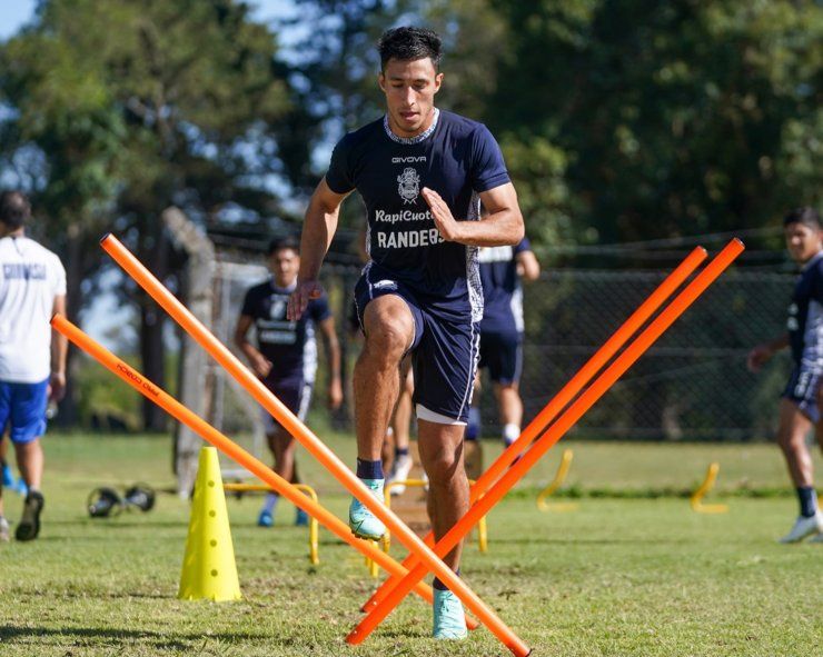Germán Guiffrey en una práctica de Gimnasia. Germán Guiffrey en una práctica de Gimnasia.
