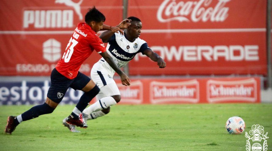 Independiente vs. Gimnasia, el único antecedente de Pablo Dóvalo con el Lobo.