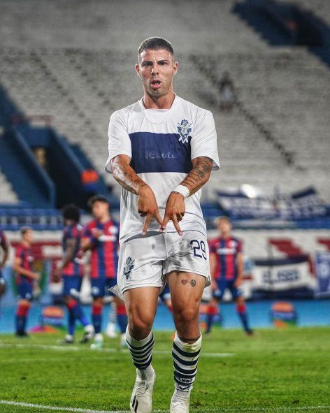 Ivo Mammini anotó el único gol de Gimnasia en la Serie Río de la Plata Ivo Mammini anotó el único gol de Gimnasia en la Serie Río de la Plata