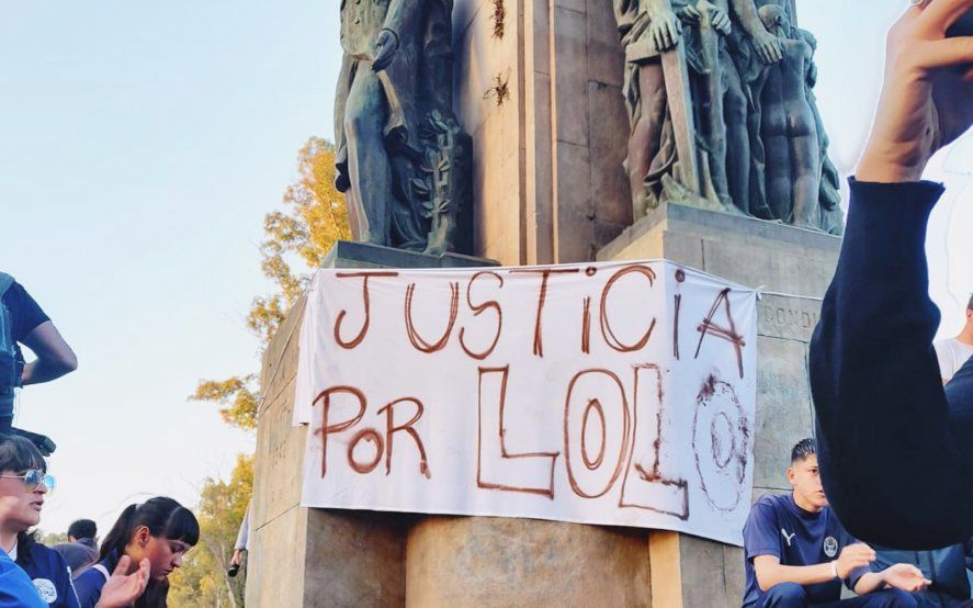 El Monumento del Bosque volverá a ser epicentro de un nuevo pedido de justicia por Lolo Regueiro. El Monumento del Bosque volverá a ser epicentro de un nuevo pedido de justicia por Lolo Regueiro.
