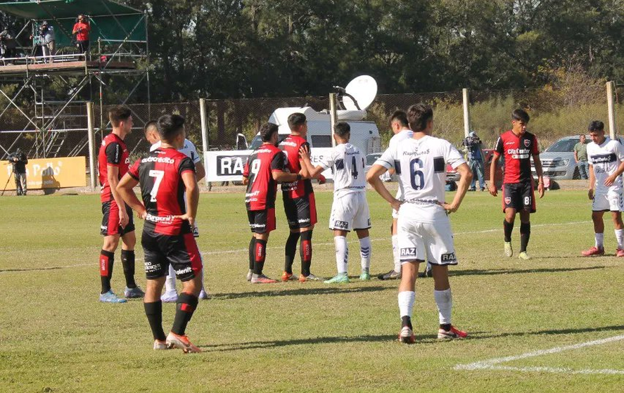 Gimnasia no pudo en Reserva con Newell’s pero ya piensa en los Cuartos de Final.