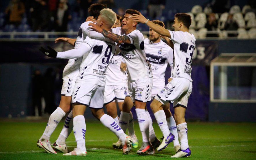 Gimnasia rescató un empate ante Platense y Miranda fue importante.