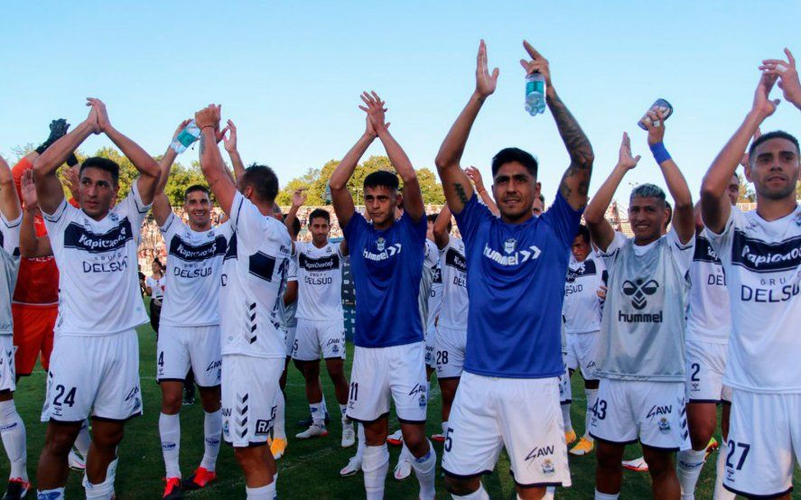 Gimnasia buscará ganar en la Copa de la Liga y cortar la mala racha ante Argentinos.