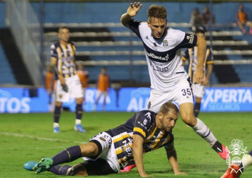 Gimnasia y Docks se enfrentaron la semana pasada y hoy están con un brote de Covid